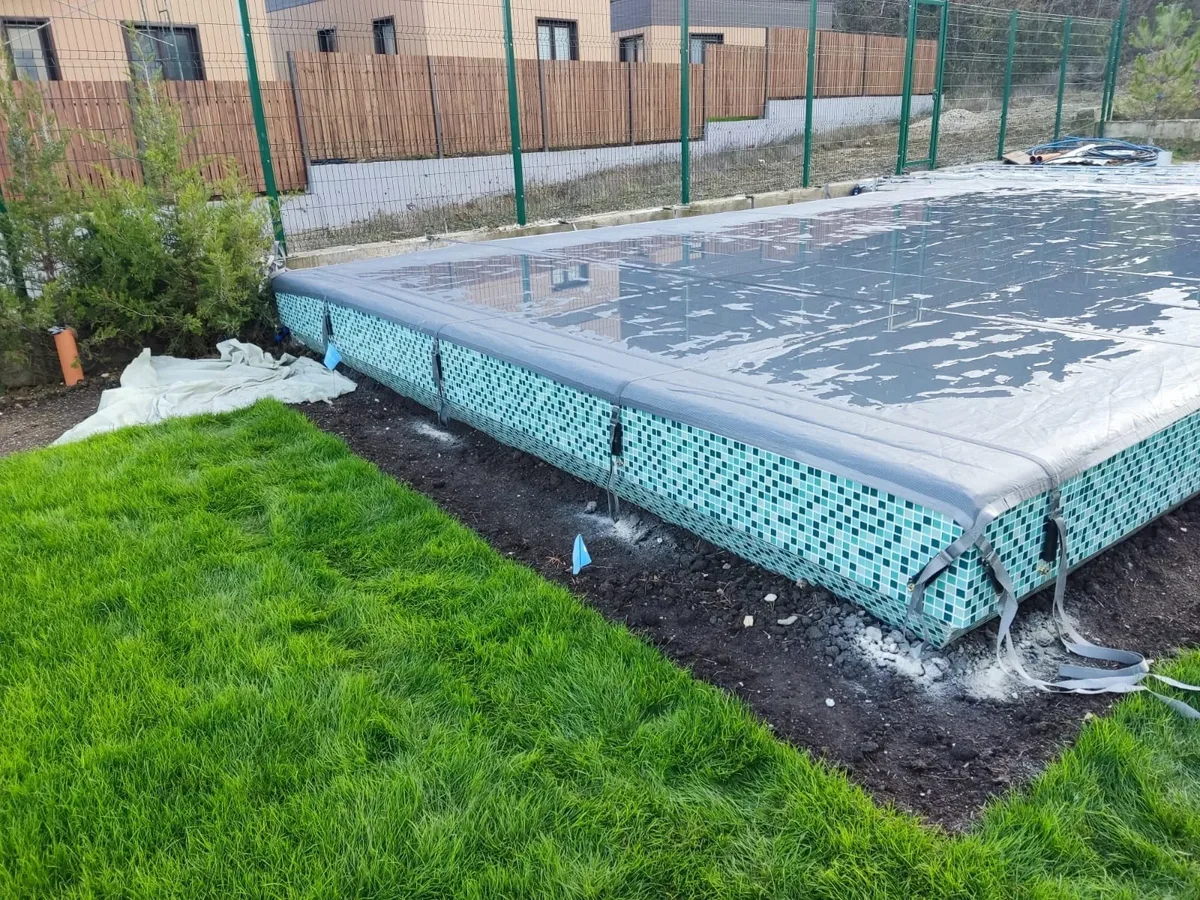 Батутное покрывало на бассейне в Хабаровске